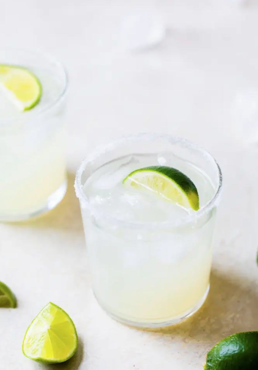 https://thealmondeater.com/skinny-margarita-recipe/