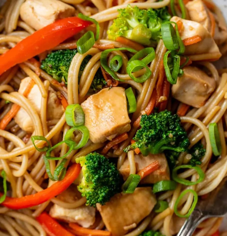Chicken Lo Mein
