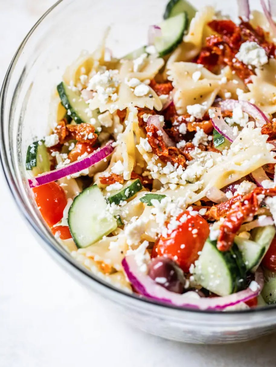 https://thealmondeater.com/mediterranean-pasta-salad/