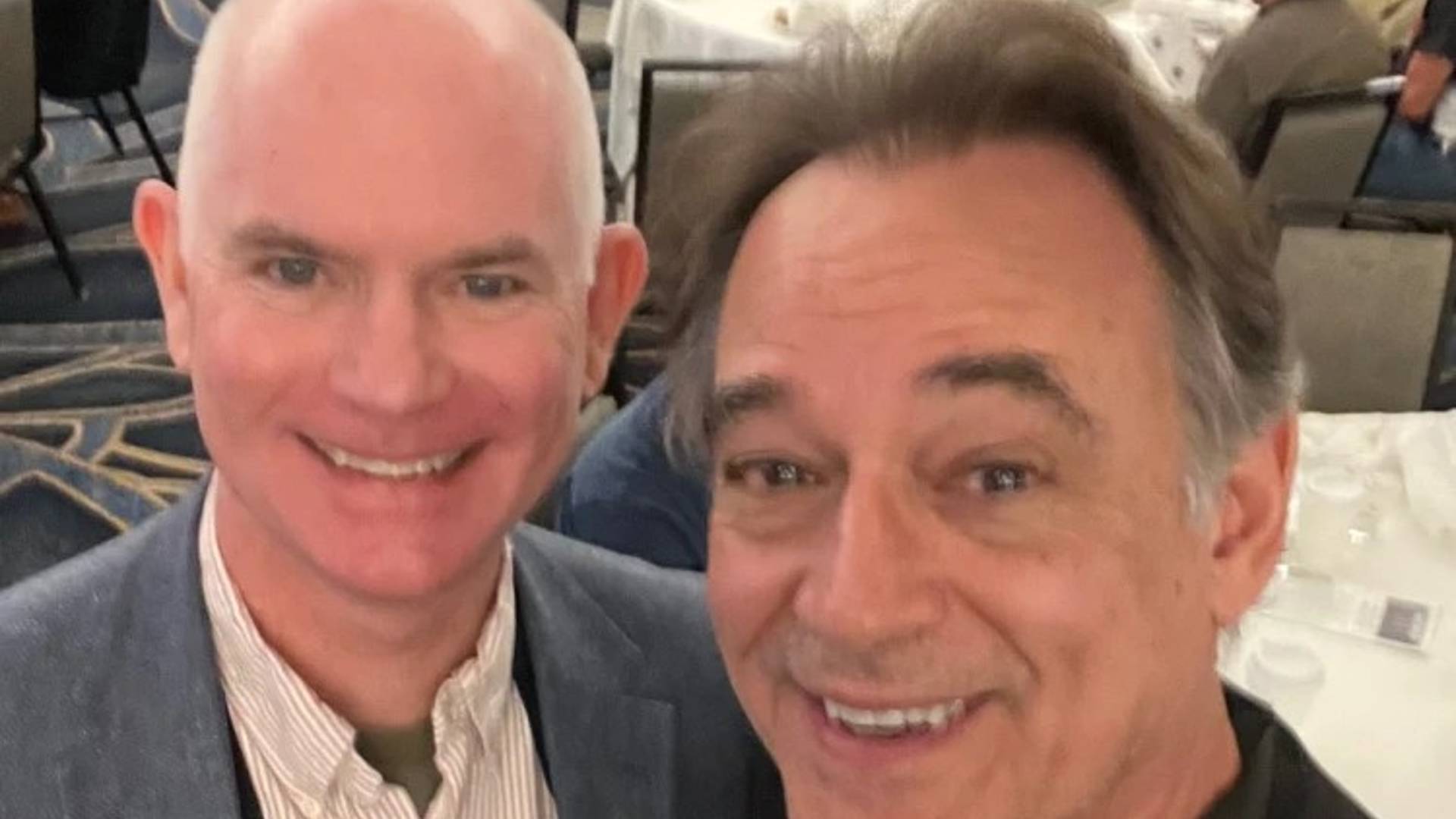 Thomas Cavanagh and Jon Lindstrom