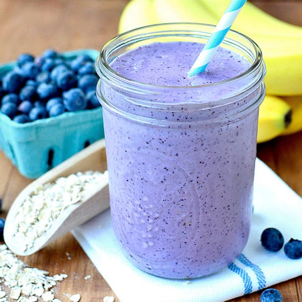 glass of blueberry muffin smoothie