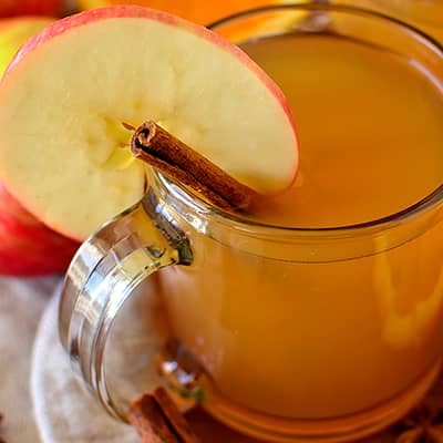 mug of mulled apple cider