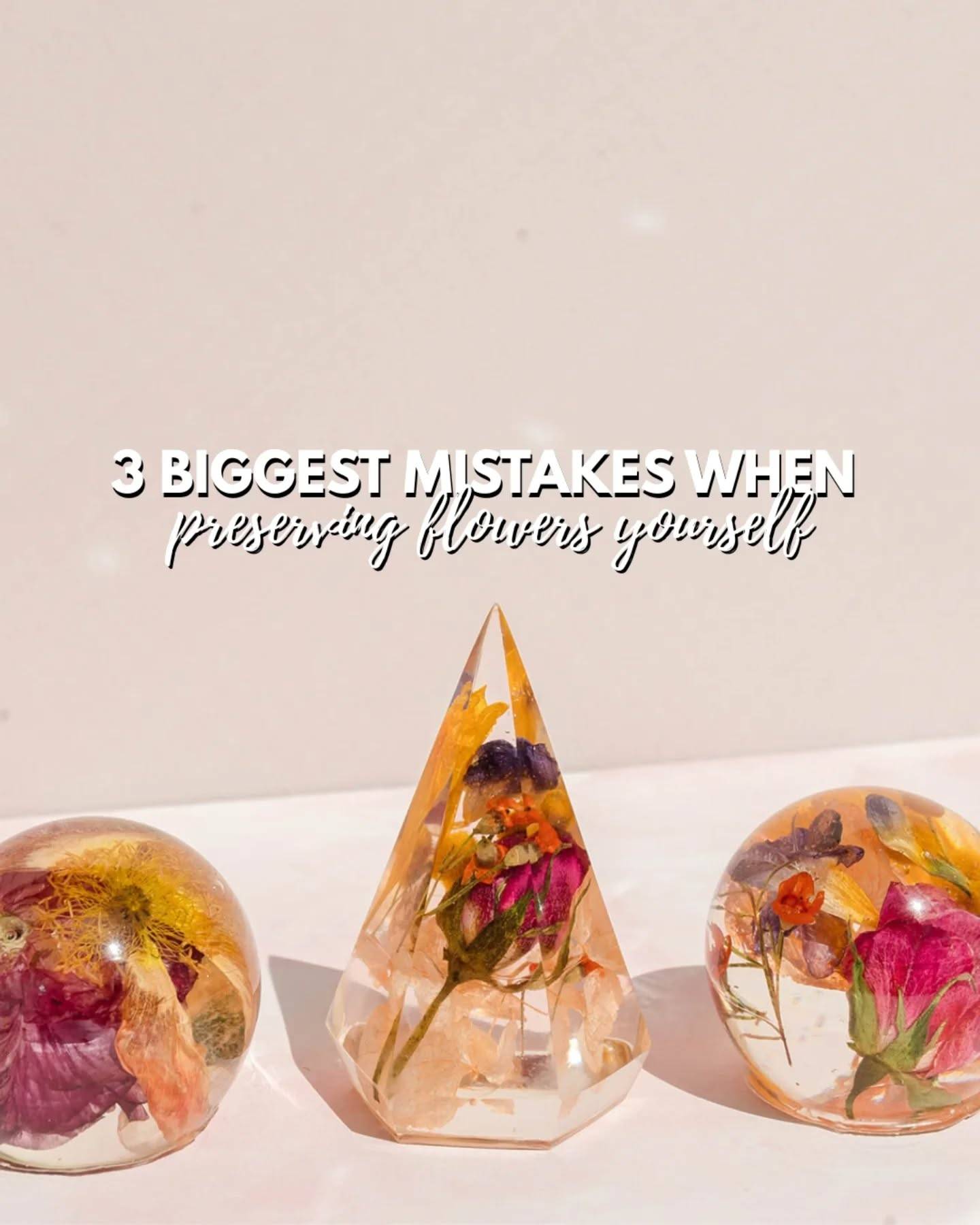 DIY can be fun for some things… but not for your once-in-a-lifetime flowers 💐

Here are the 3 biggest mistakes people make when trying to preserve their blooms at home and why professional preservation lasts so much longer.

If your flowers mean something to you, let’s make sure they last.
📅 Book your keepsake consultation. Link in bio.
#flowerpreservation #flowerdrying #resinart #bouquetpreservation #designsbymaha