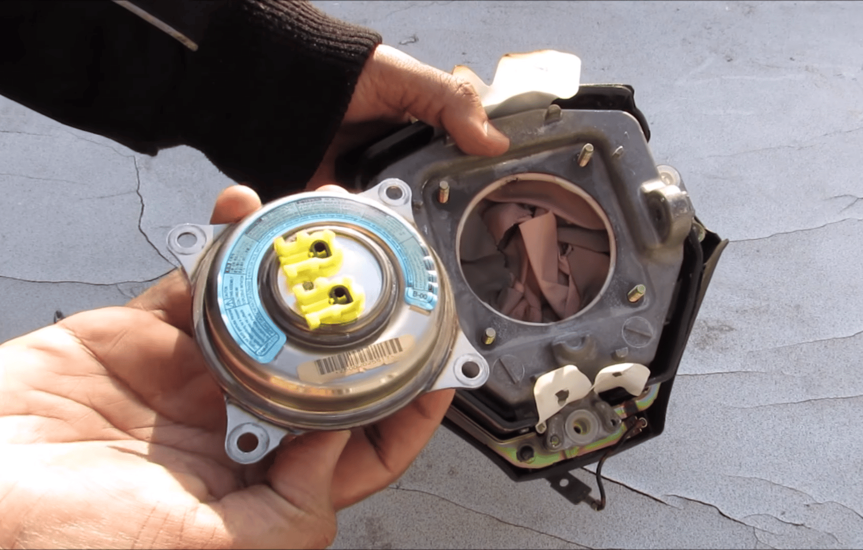 How do Airbags work?