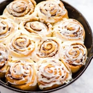 Pan of quick and easy cinnamon rolls