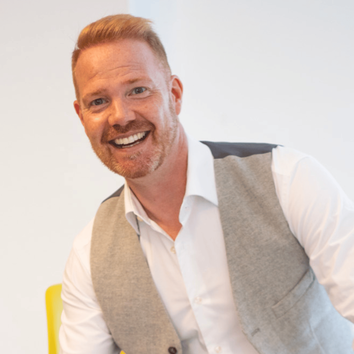 Dr. Kai Bruns