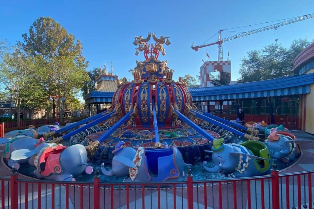 dumbo the flying elephant ride