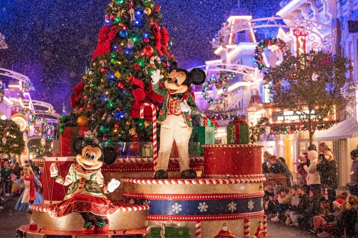 mickey's very merry christmas party