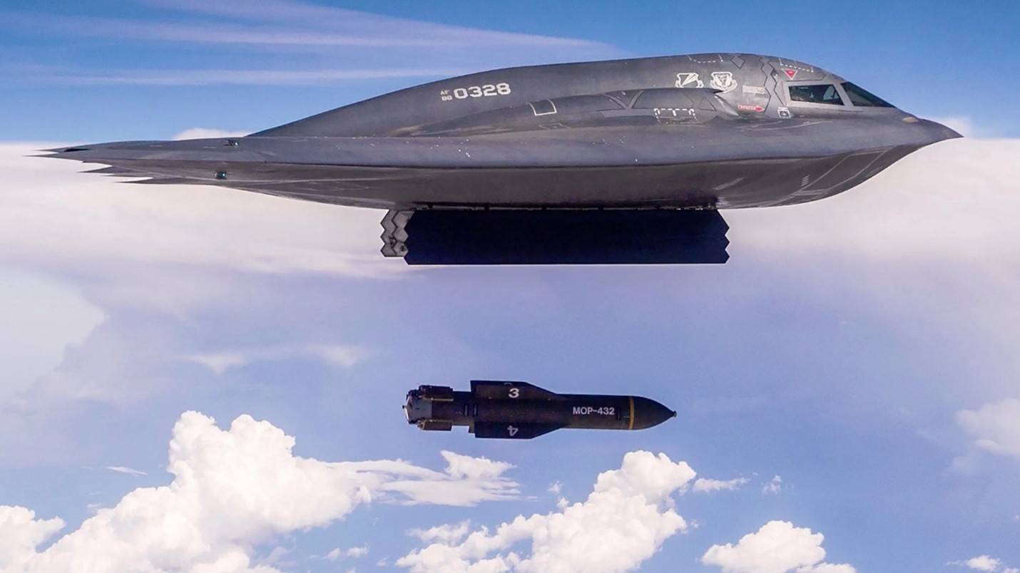 B-2 bomber dropping GBU-57A MOP (Massive Ordnance Penetrator), in live ordnance test