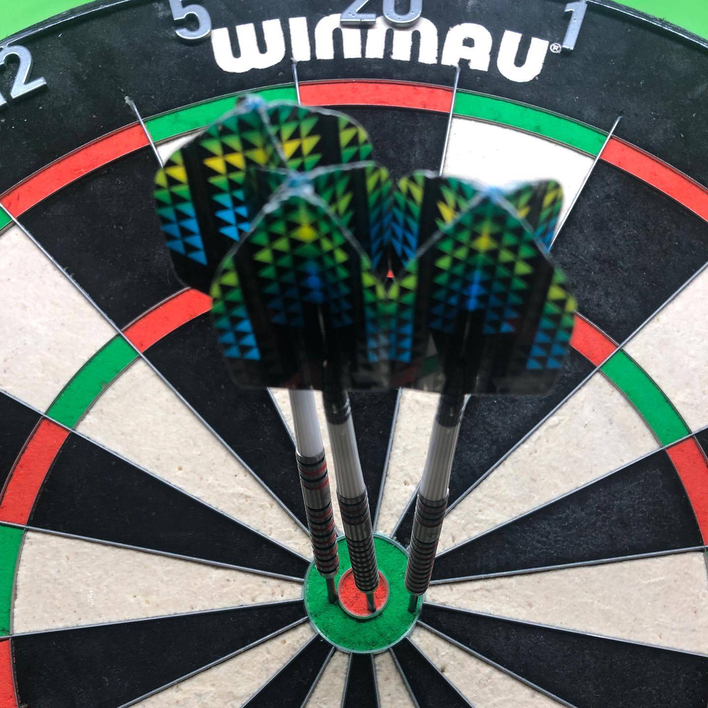 Schöne Höhe 😄🔝
Darts-Referee Gen.2
RD Nitrotech mit Winmau Prism Alpha Flights

#ollisdartgarage #dartsathome #bullstraining #scoringtraining