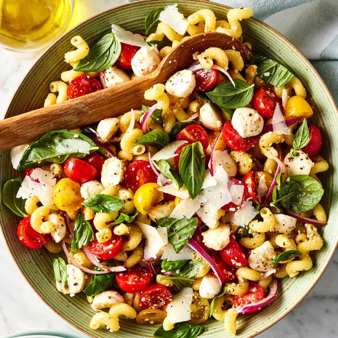 Caprese pasta salad