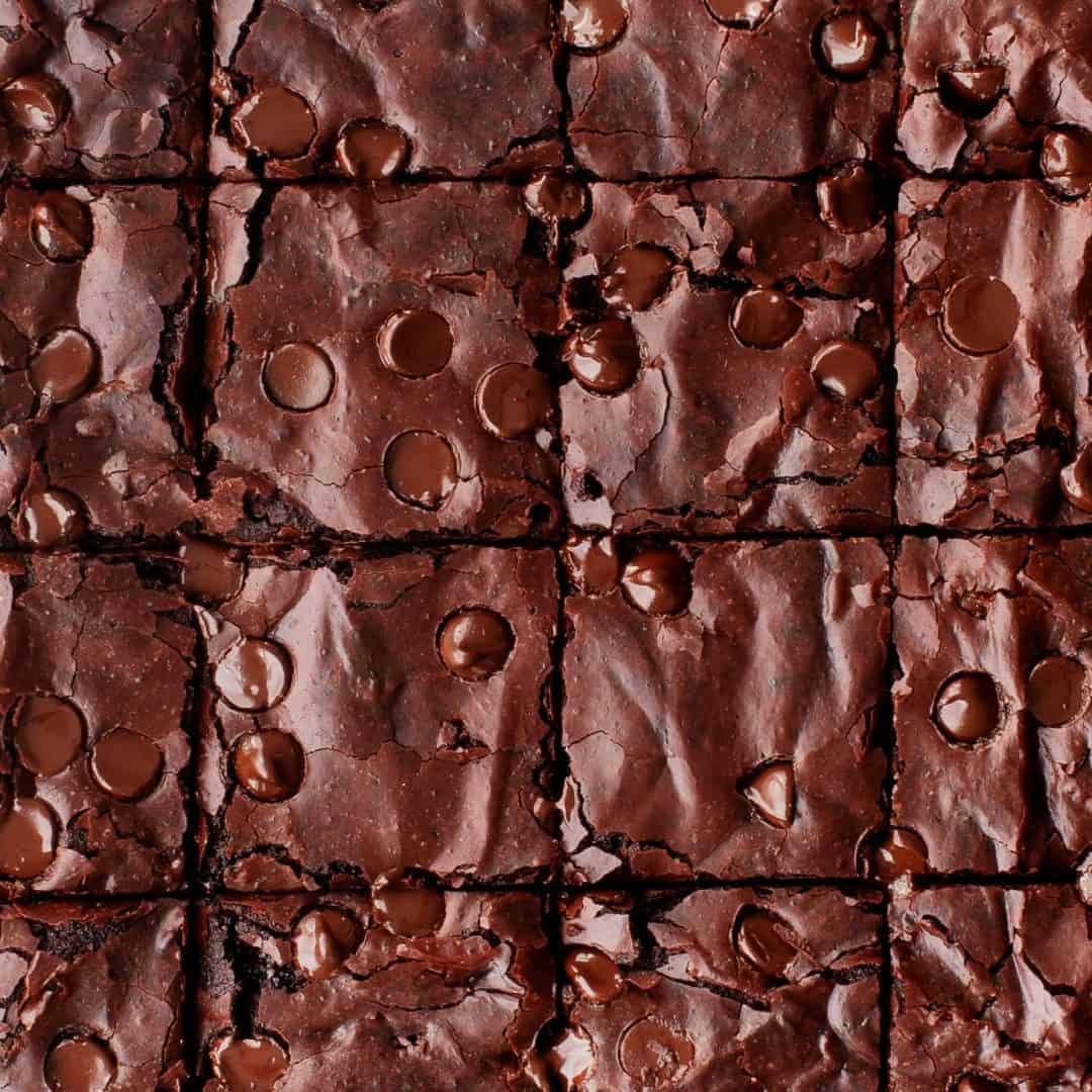 Close-up shot of sliced brownies in a pan