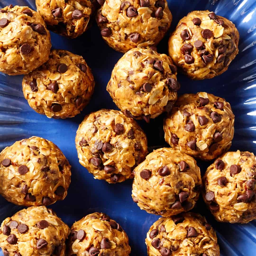 Peanut butter protein balls