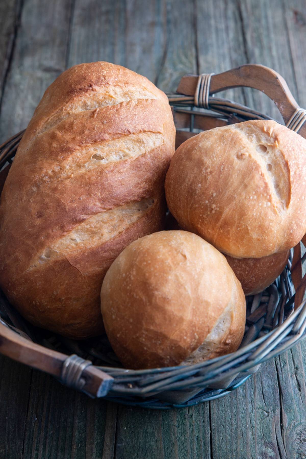 Easy everyday bread in a basket.