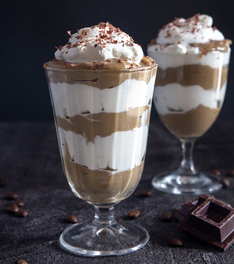 Cappuccino parfait in two glasses.