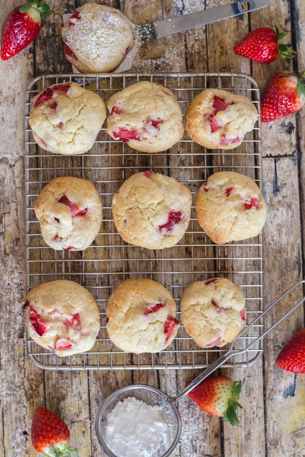 Easy strawberry cookies on a wire rack.
