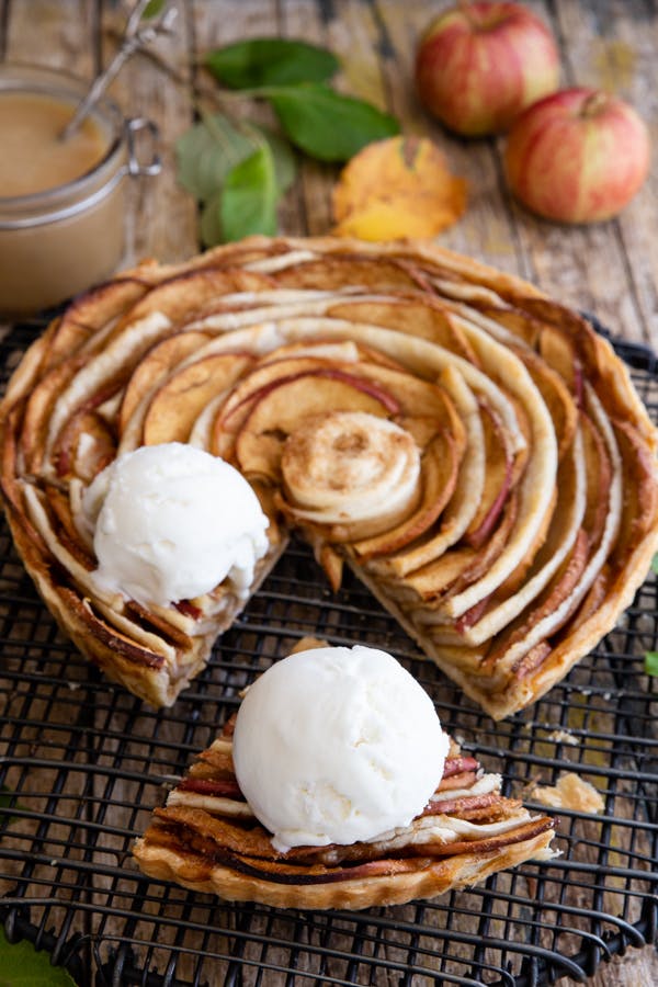 Puff Pastry Apple Pie