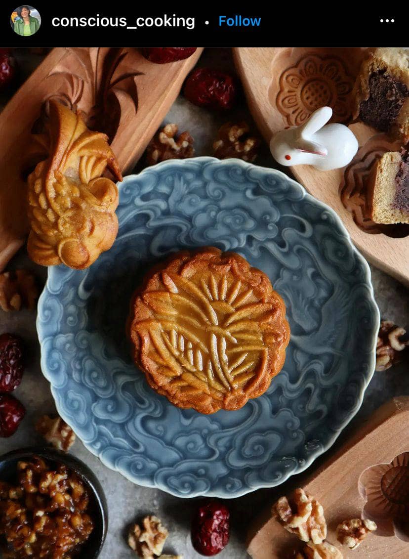 Image of a mooncake