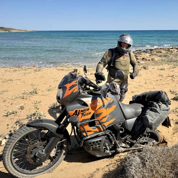 Im Sand stecken geblieben - Motorradtour Nordzypern