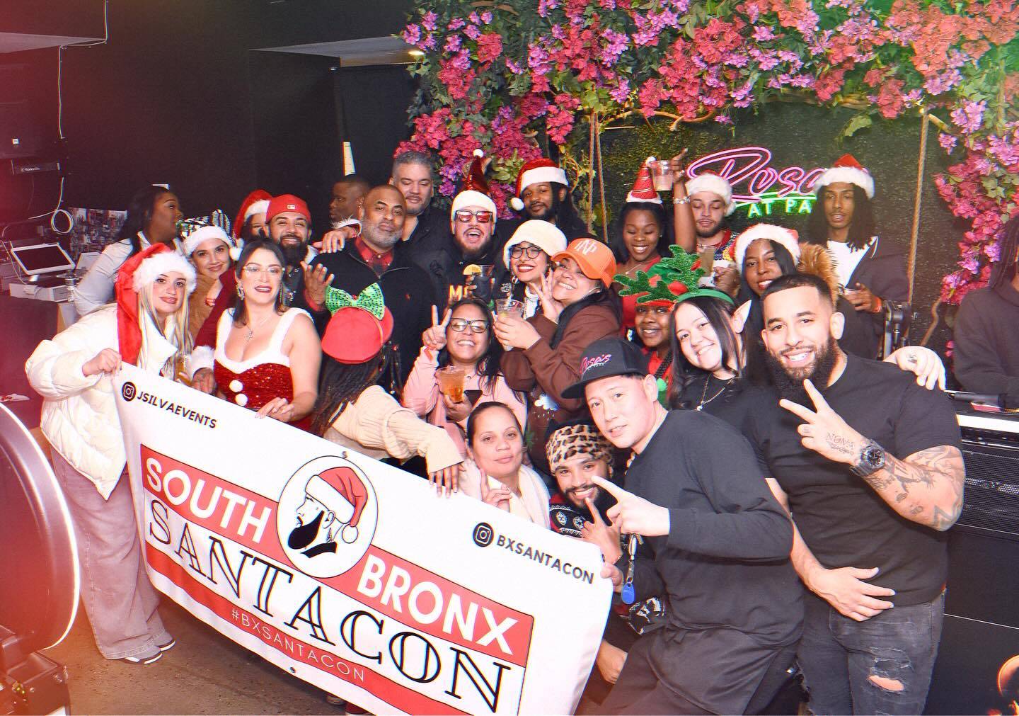 2024 South Bronx SantaCon: Happy Hour 🎅🏽🍺
Friday, December 13th, 2024

📍 @rosasatpark 

#bxsantacon #southbronxsantacon #jsilvaevents