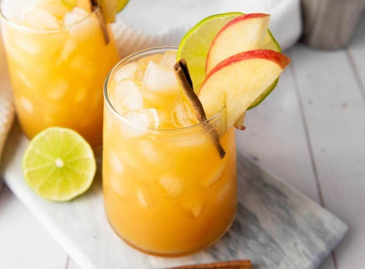 A glass of ginger beer mocktail.