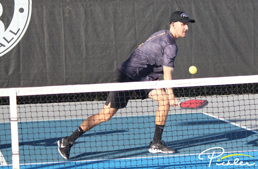 What Is a No-Look Shot in Pickleball & When to Use It | Pickler Pickleball