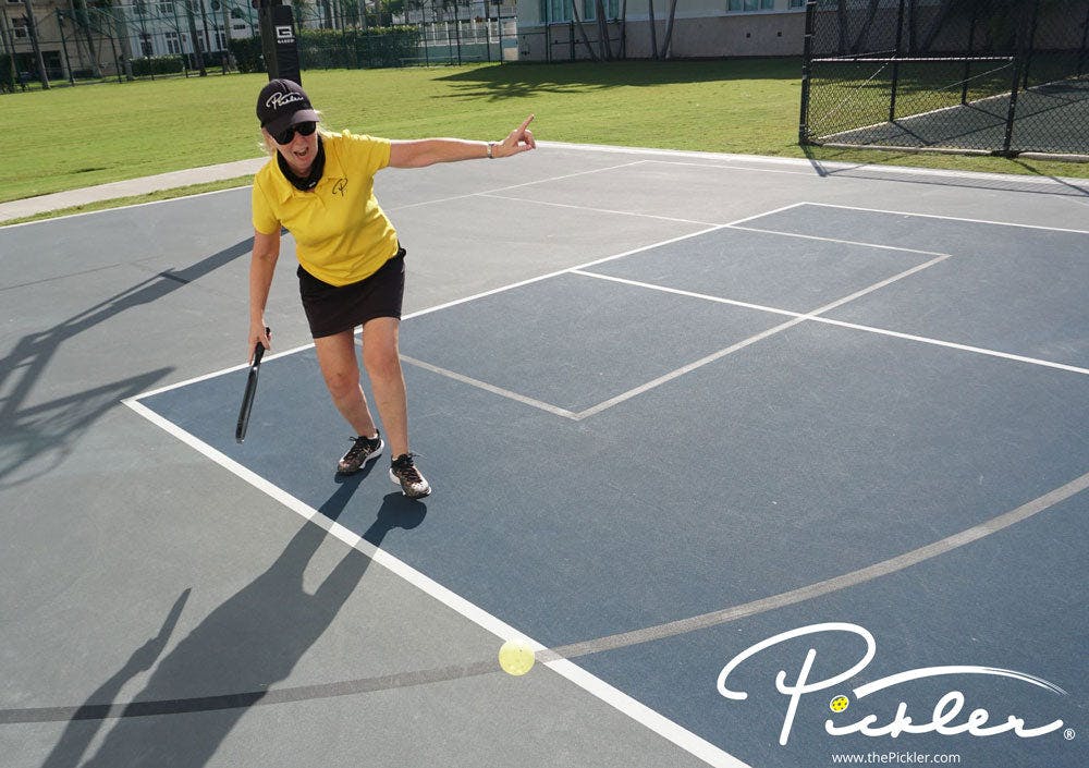 WHY THE MIDDLE MAY BE THE BEST PICKLEBALL STRATEGY