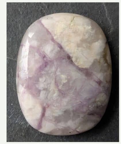 Tiffany stone cabochon, light purple and cream colors