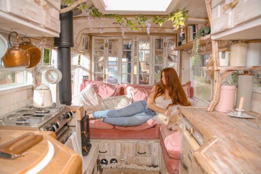 Her Cozy Cottage on Wheels