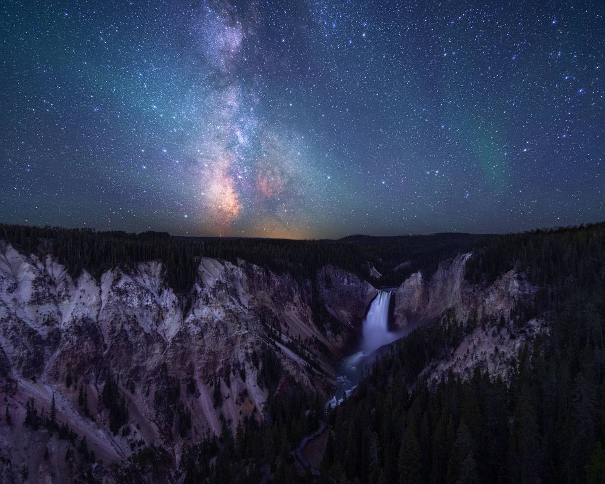 yellowstone night