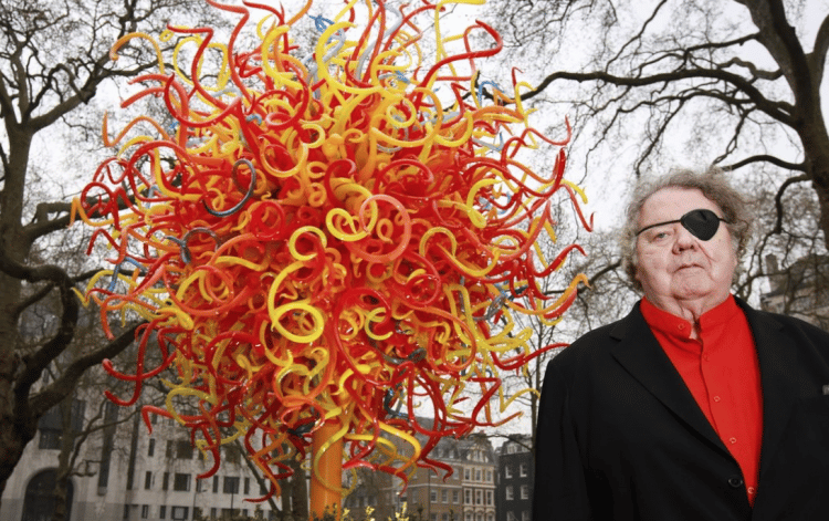 dale chihuly headshot