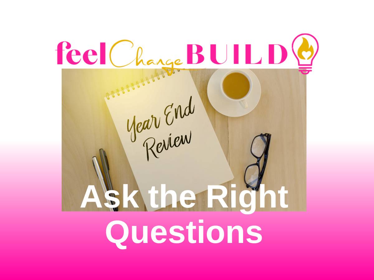 Notepad that says Year End Review