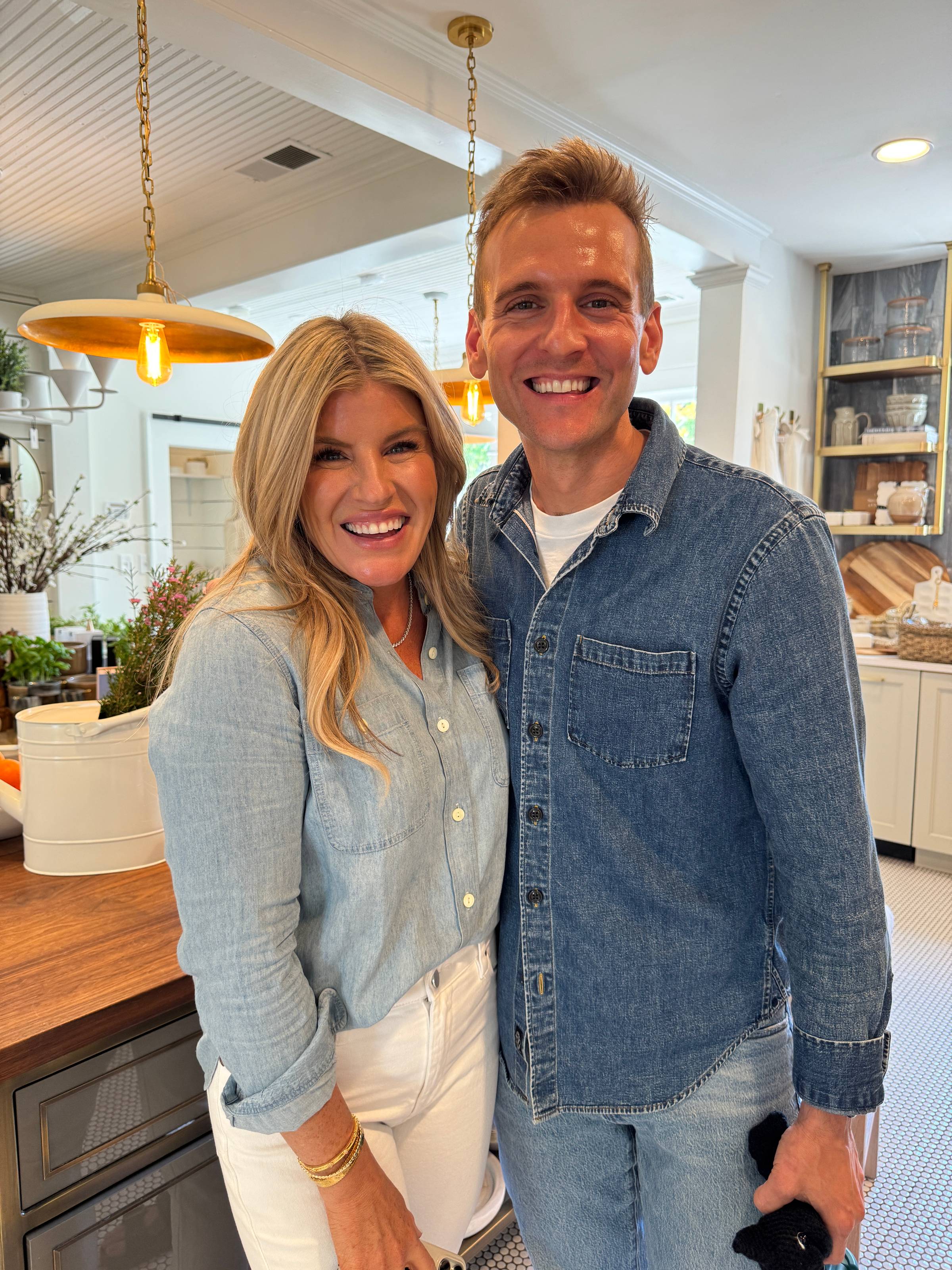 Kaleb Wyse with Chaz from Linen & Flax.