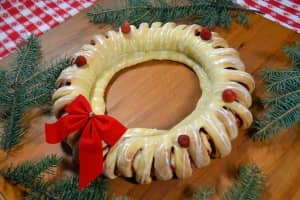 Christmas wreath bread