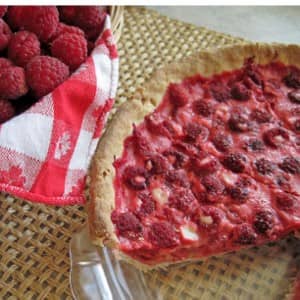 raspberry cream pie