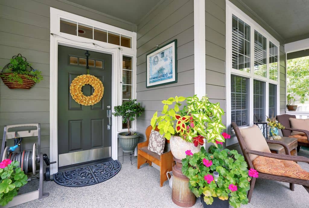 ? Unlock the Secrets to Boosting Your Home's Value This Spring! ?