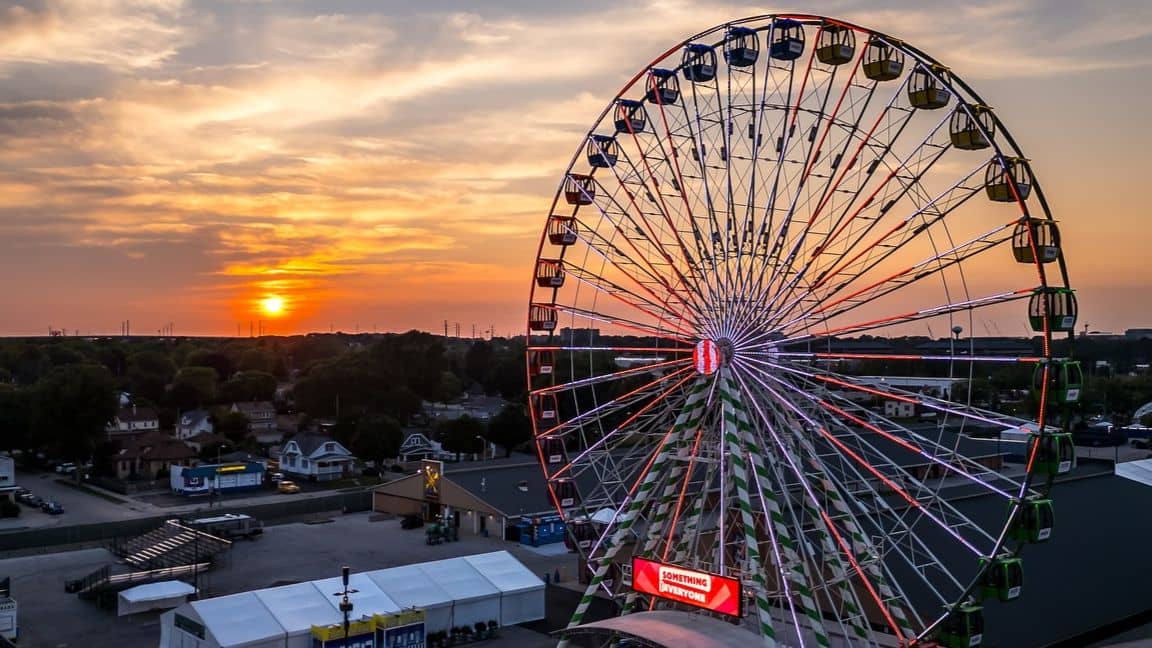 ? Insider Summer Market Moves + Milwaukee & Waukesha Must-See Events!