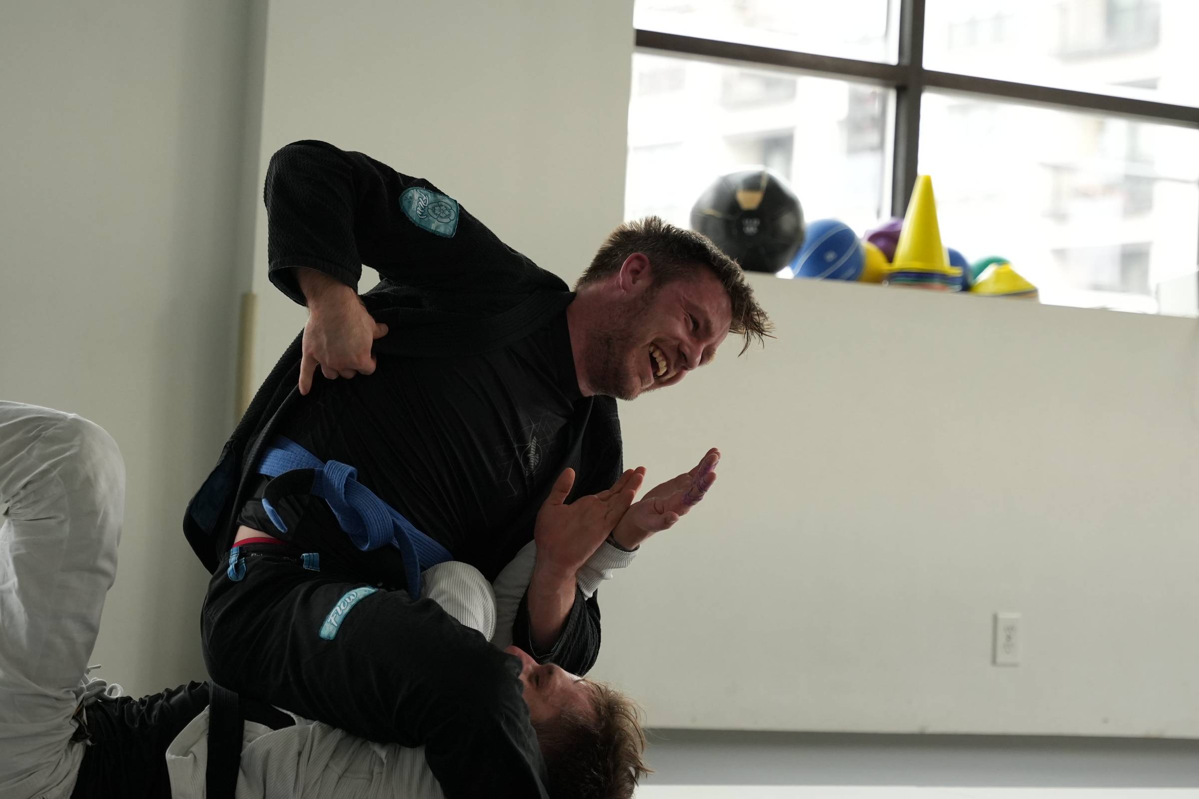 anthony vicino doing brazilian jiu jitsu