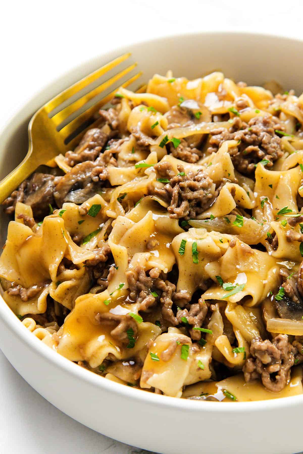 one pot ground beef and egg noodles
