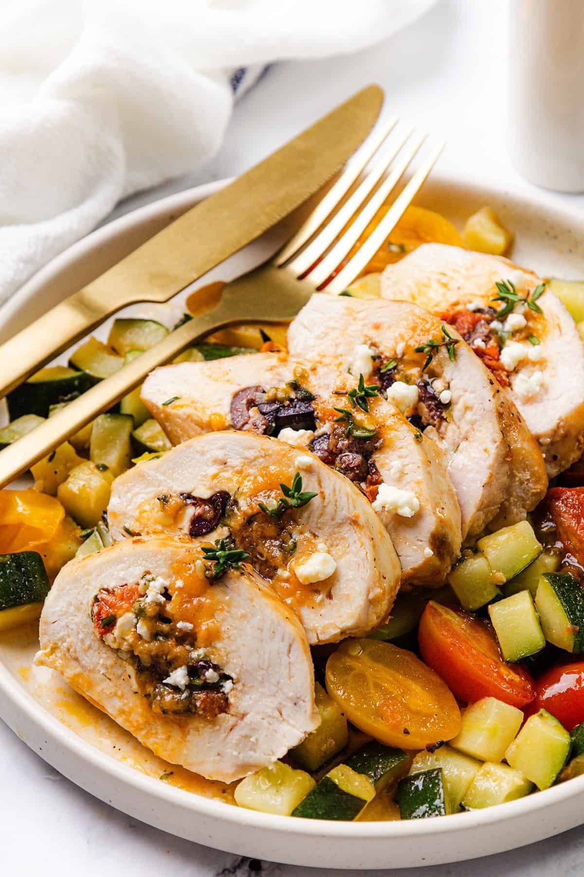 mediteranean stuffed chicken
