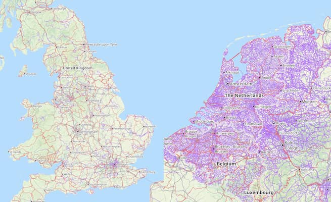 Dedicated cycle paths, UK v Netherlands