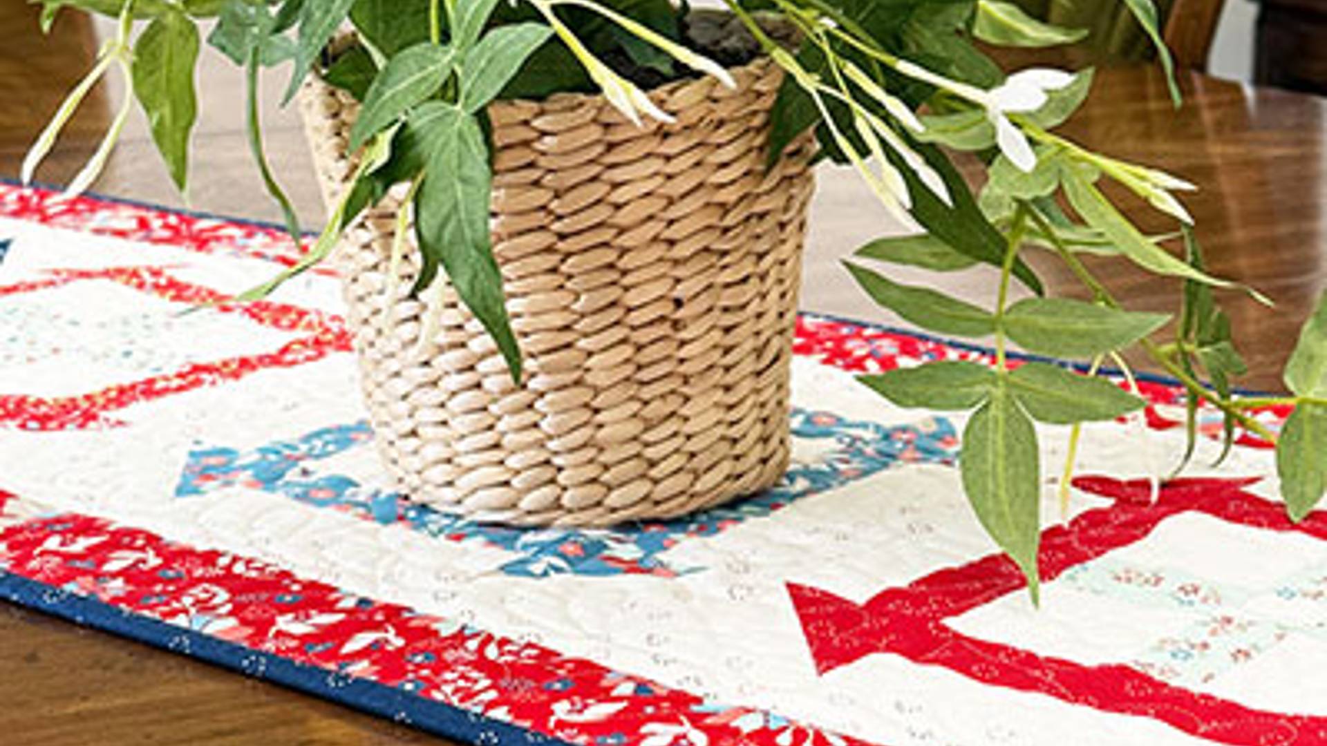 Cheerful Table Runner in Midsummer Fabrics