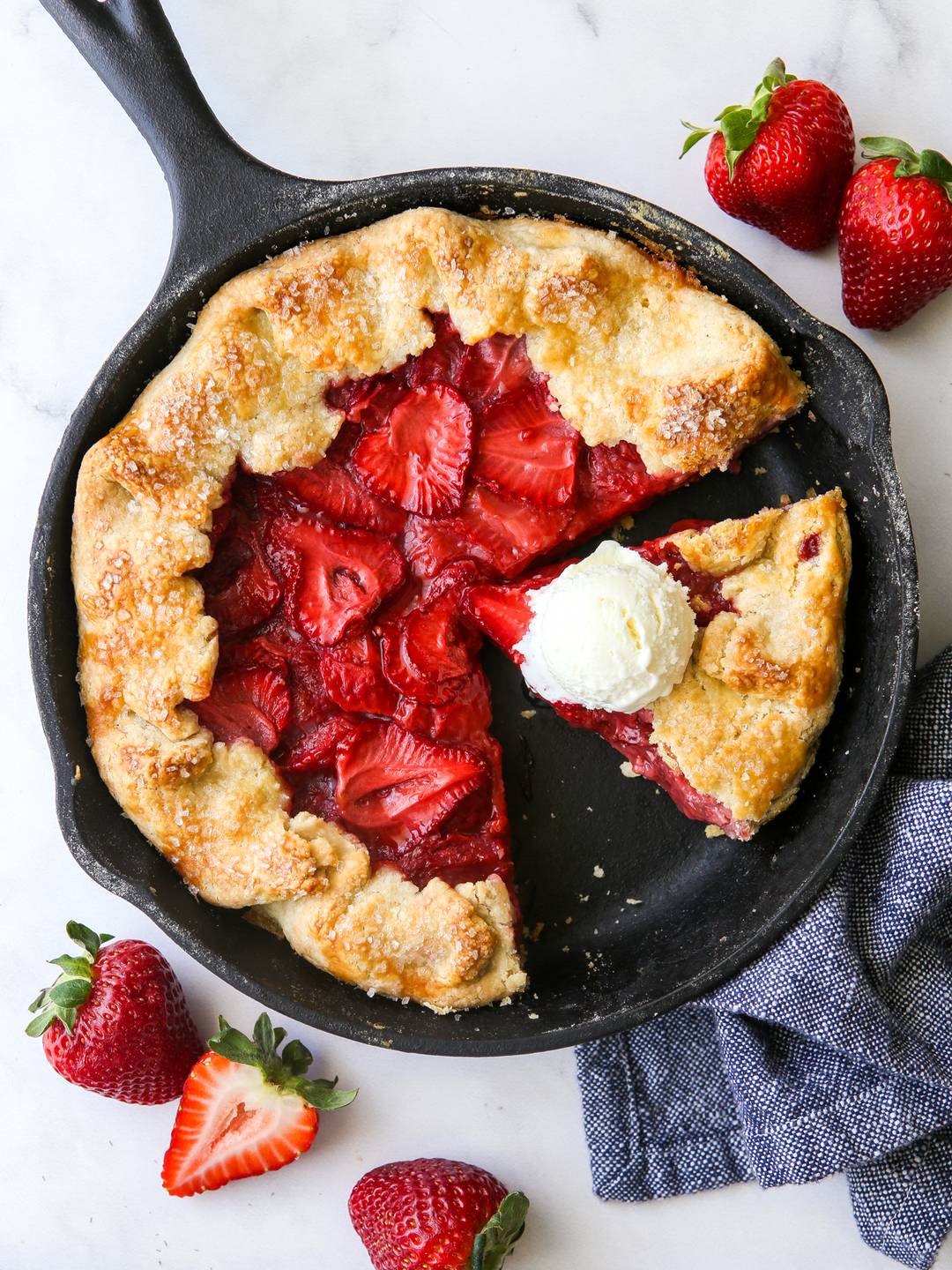 strawberry skillet pie