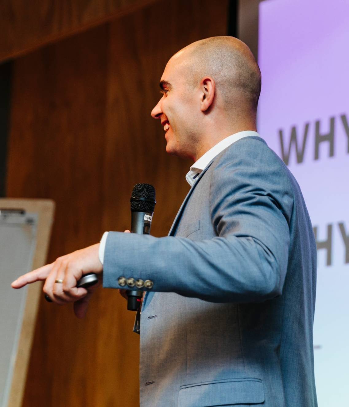 Tiny Transformation - Becoming A Confident Speaker - 7-day Email Course