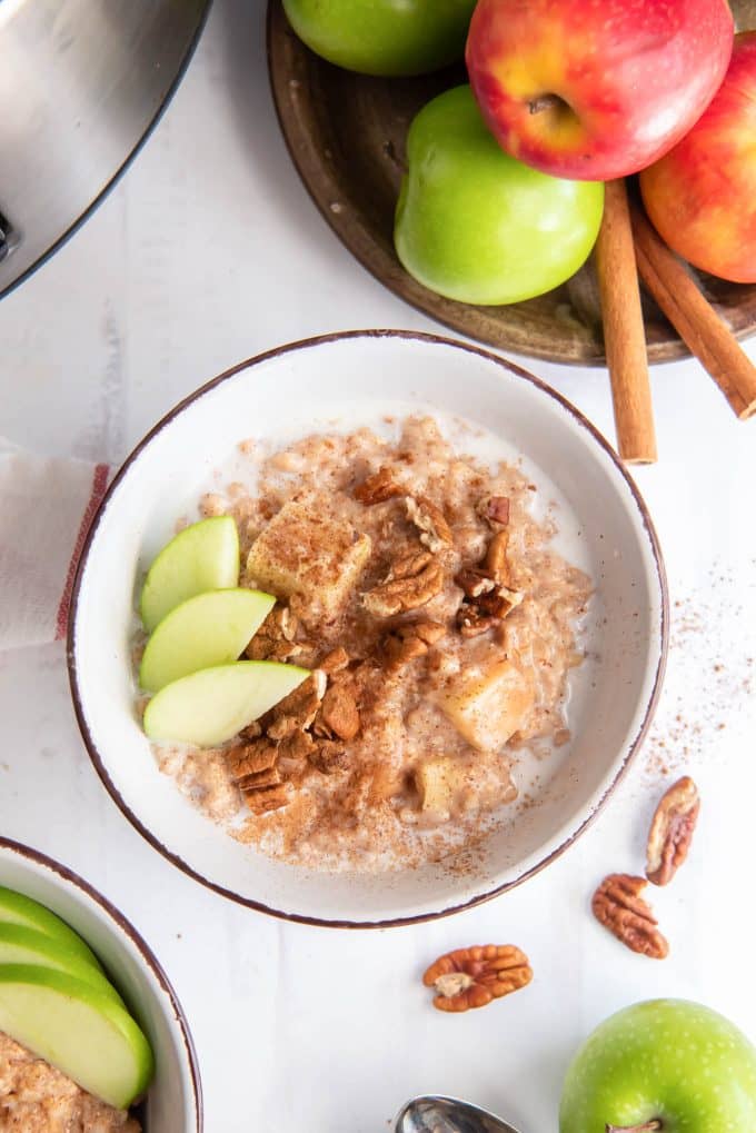 Apple Crockpot Steel Cut Oats