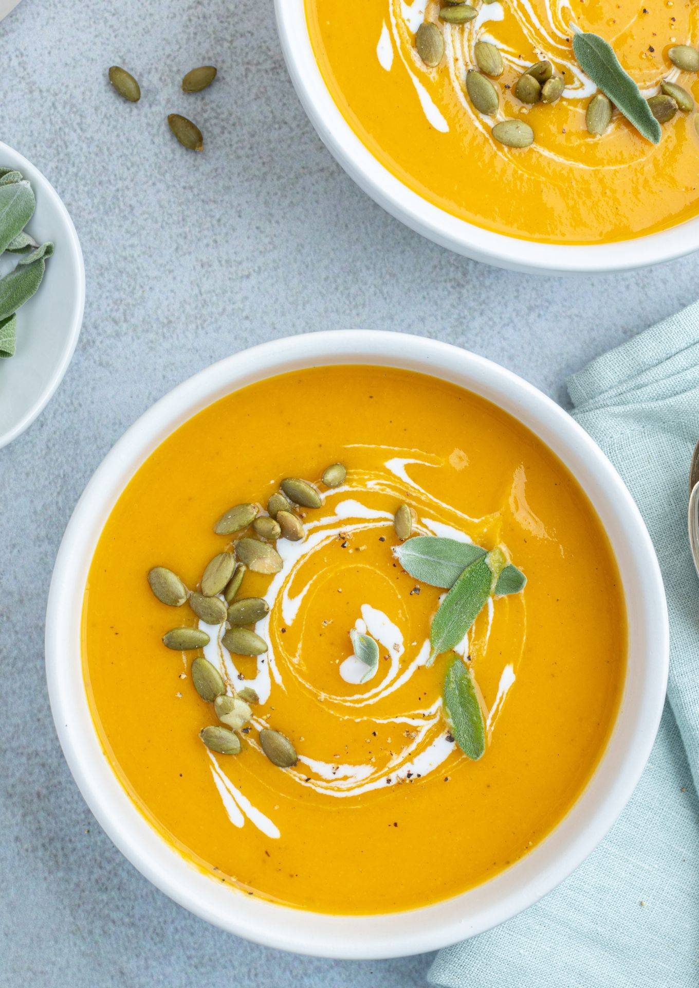 Roasted pumpkin apple soup