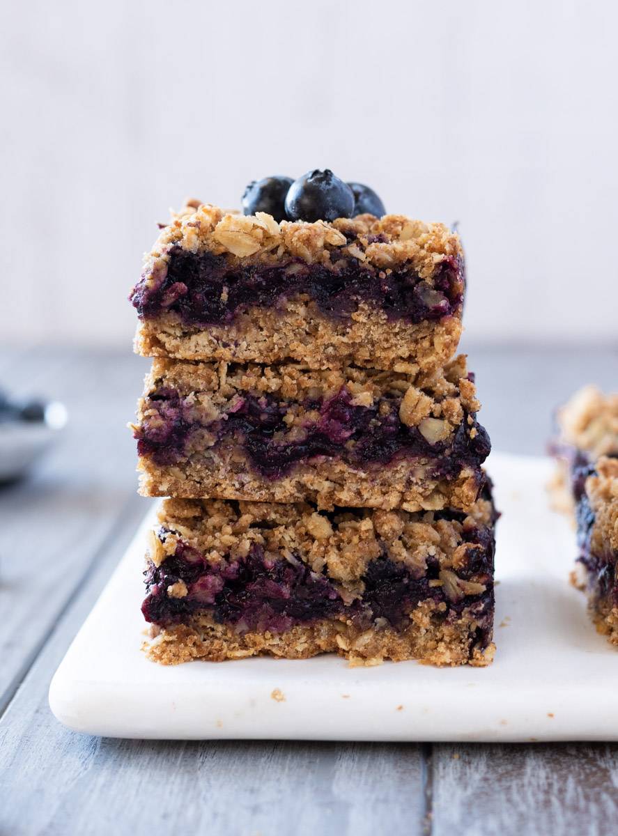 Blueberry crumble bars