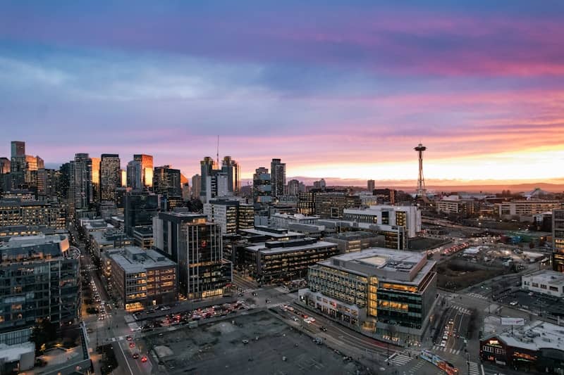 Seattle skyline at sunset with space needle.