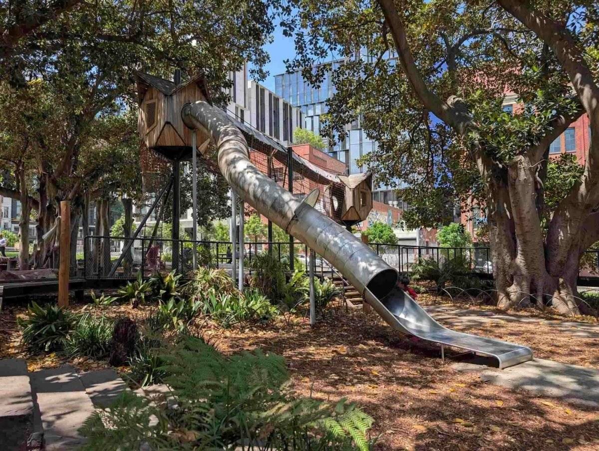 Hareruya Pantry Carlton