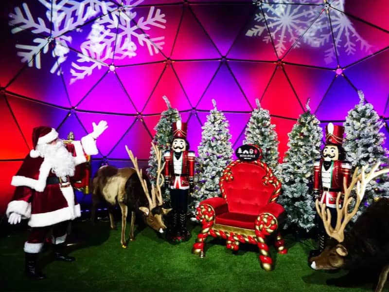 North Pole Pixar Putt Marvel Stadium